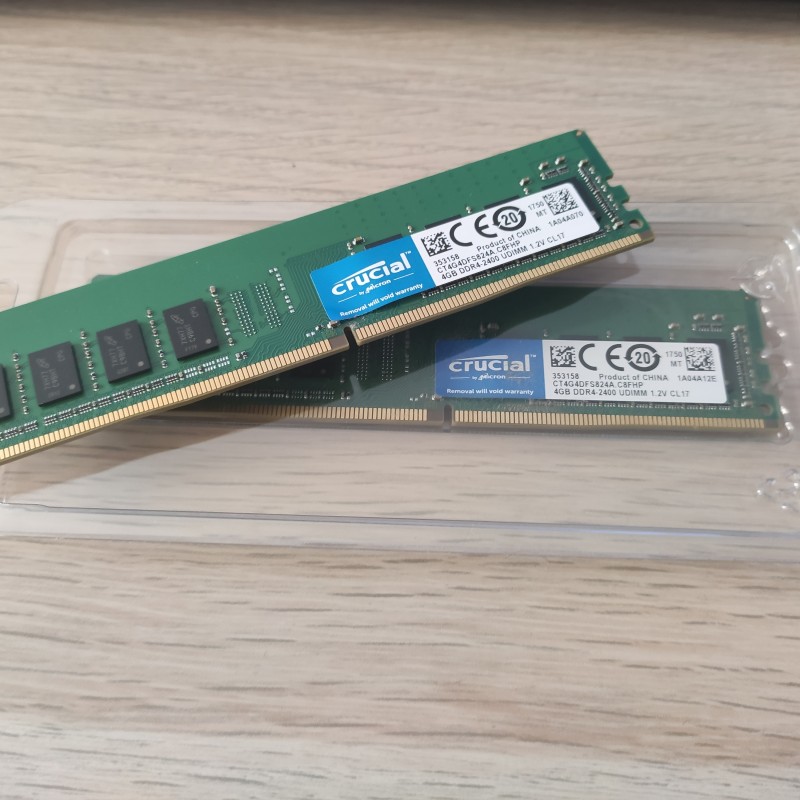Barettes de RAM 4gb DDR4-2400