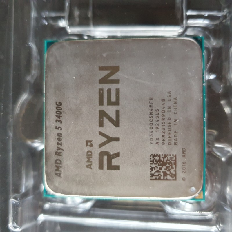 AMD Ryzen 5 3400G - 3.7 GHz