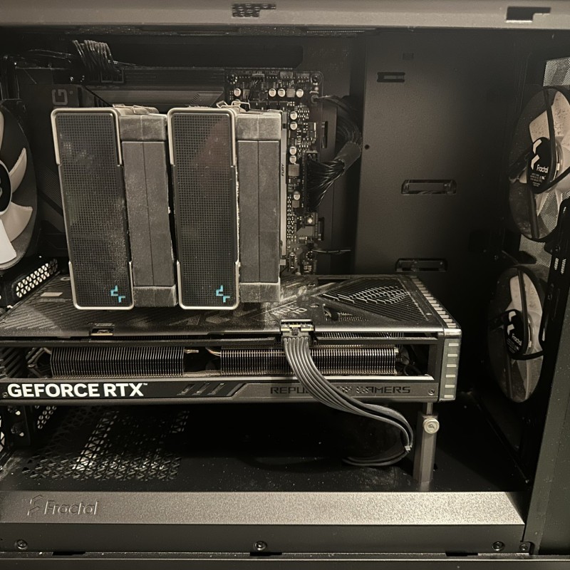 PC Gamer - RTX 4070 Ti SUPER / Ryzen 7 7700X