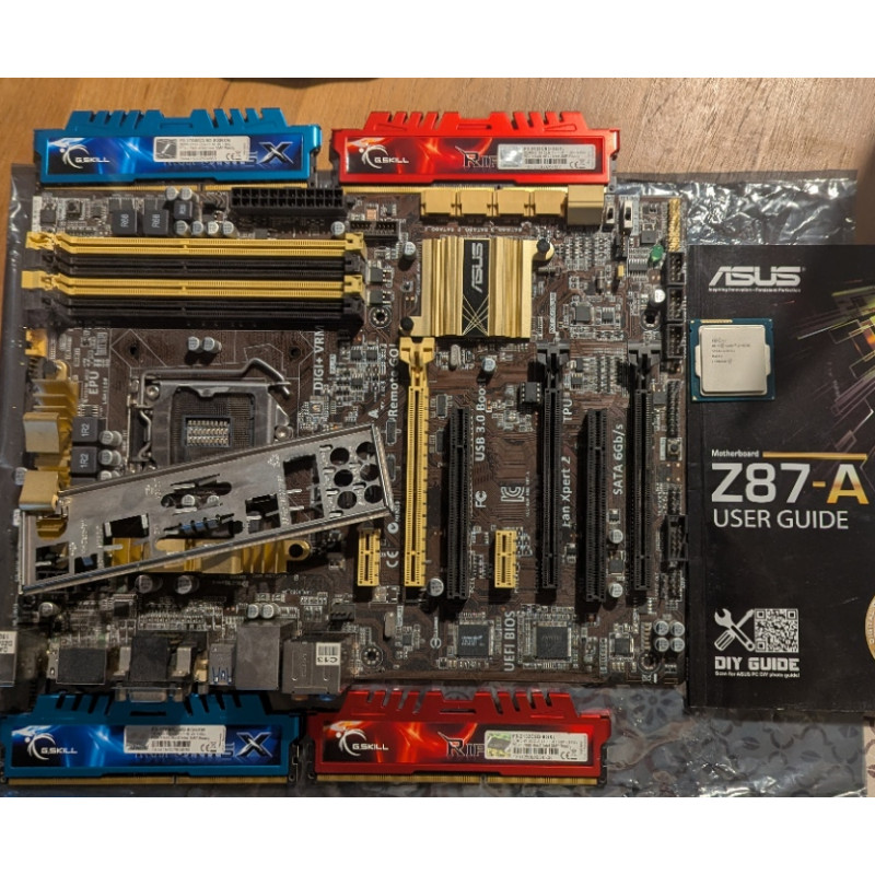 ASUS CM Z87-A - I5 4670K - RAM 16 Go GSKILL DDR3 2133 CL9