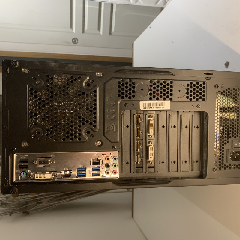 Vend ordinateur tour + écran - pc gaming / bureautique